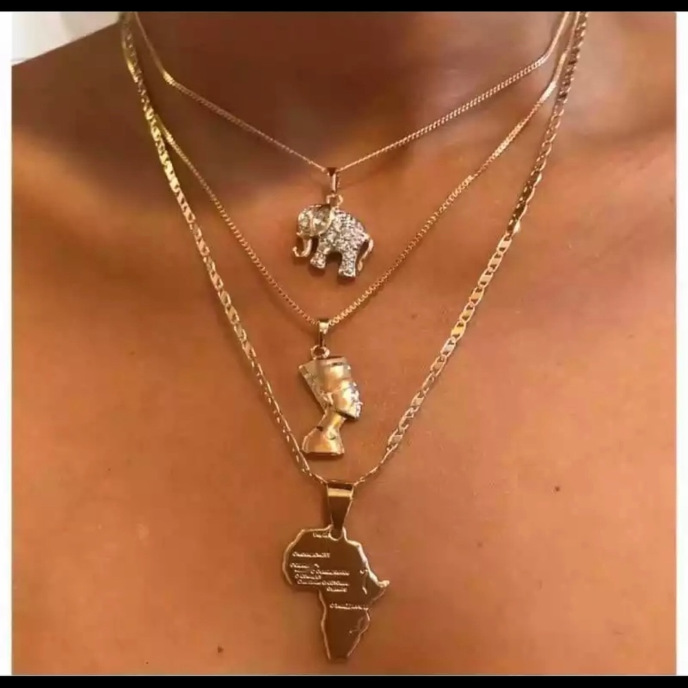 Brand new necklace